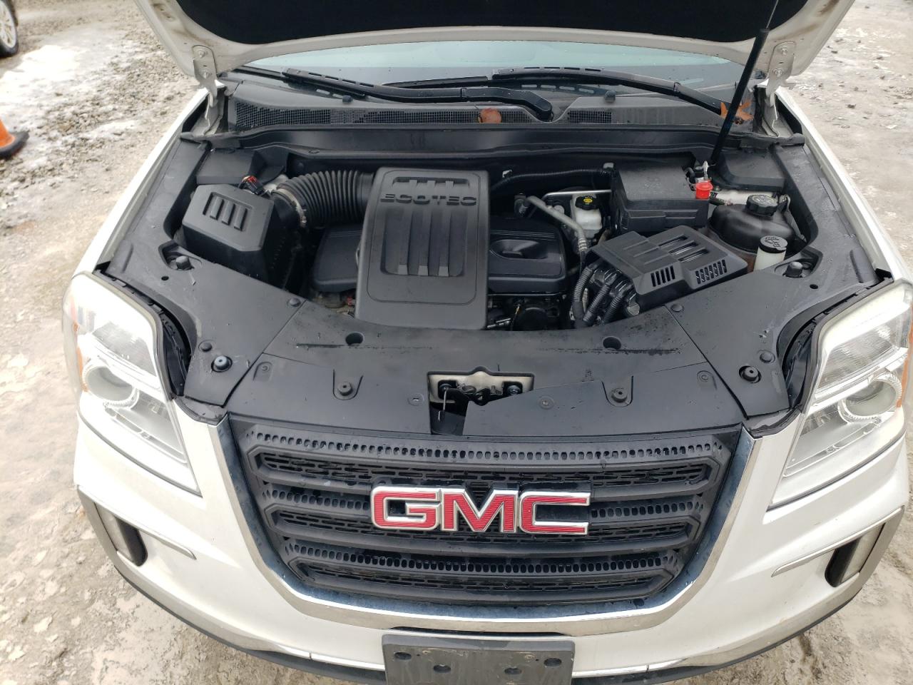 2016 GMC Terrain - Image 12