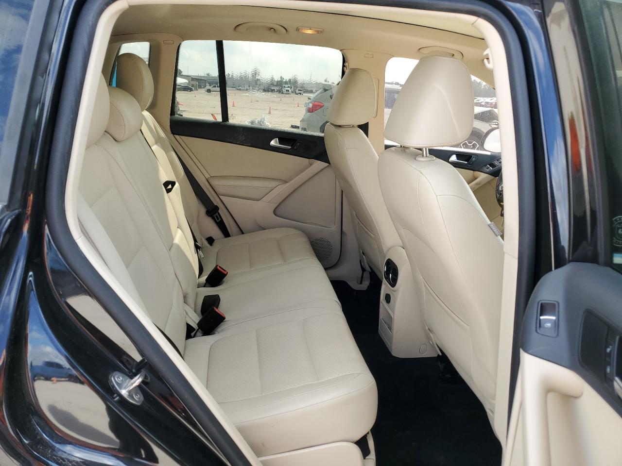 2017 Volkswagen Tiguan Wolfsburg VIN: WVGSV7AX5HW509195 Lot: 41265391