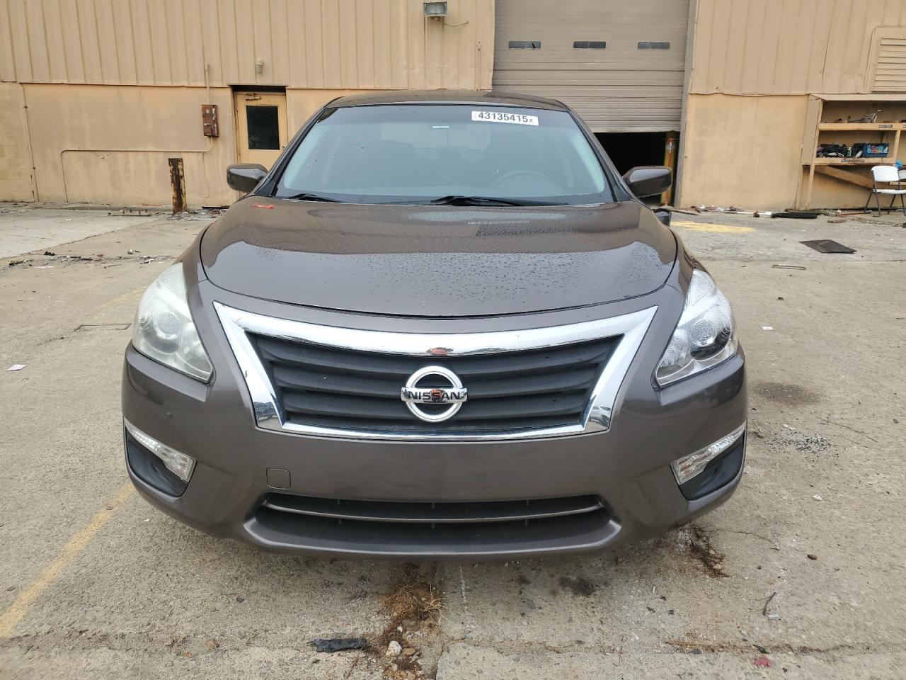 2015 Nissan Altima - Image 5
