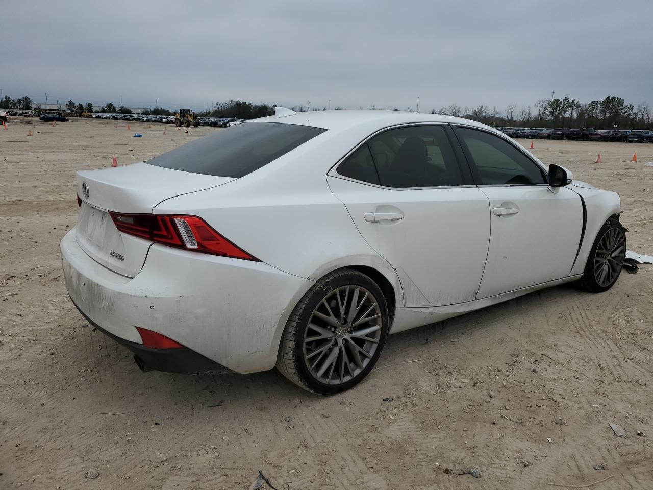 2014 Lexus IS - Image 3