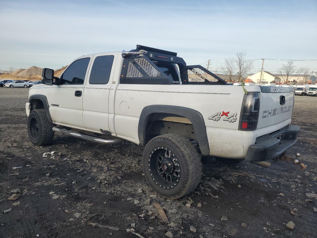 2004 Chevrolet Silverado - Image 2