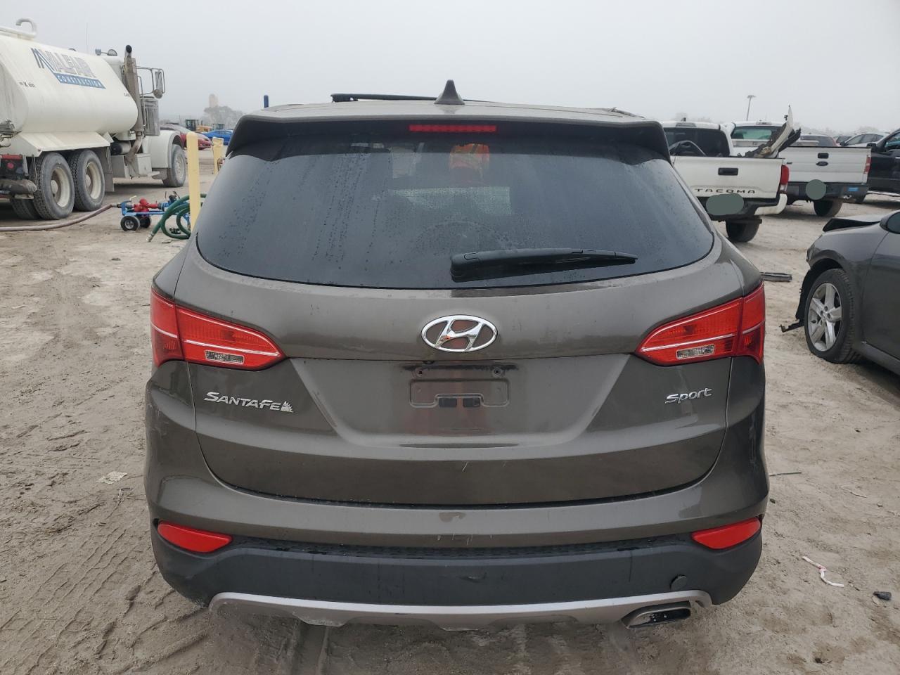 2013 Hyundai Santa Fe - Image 6