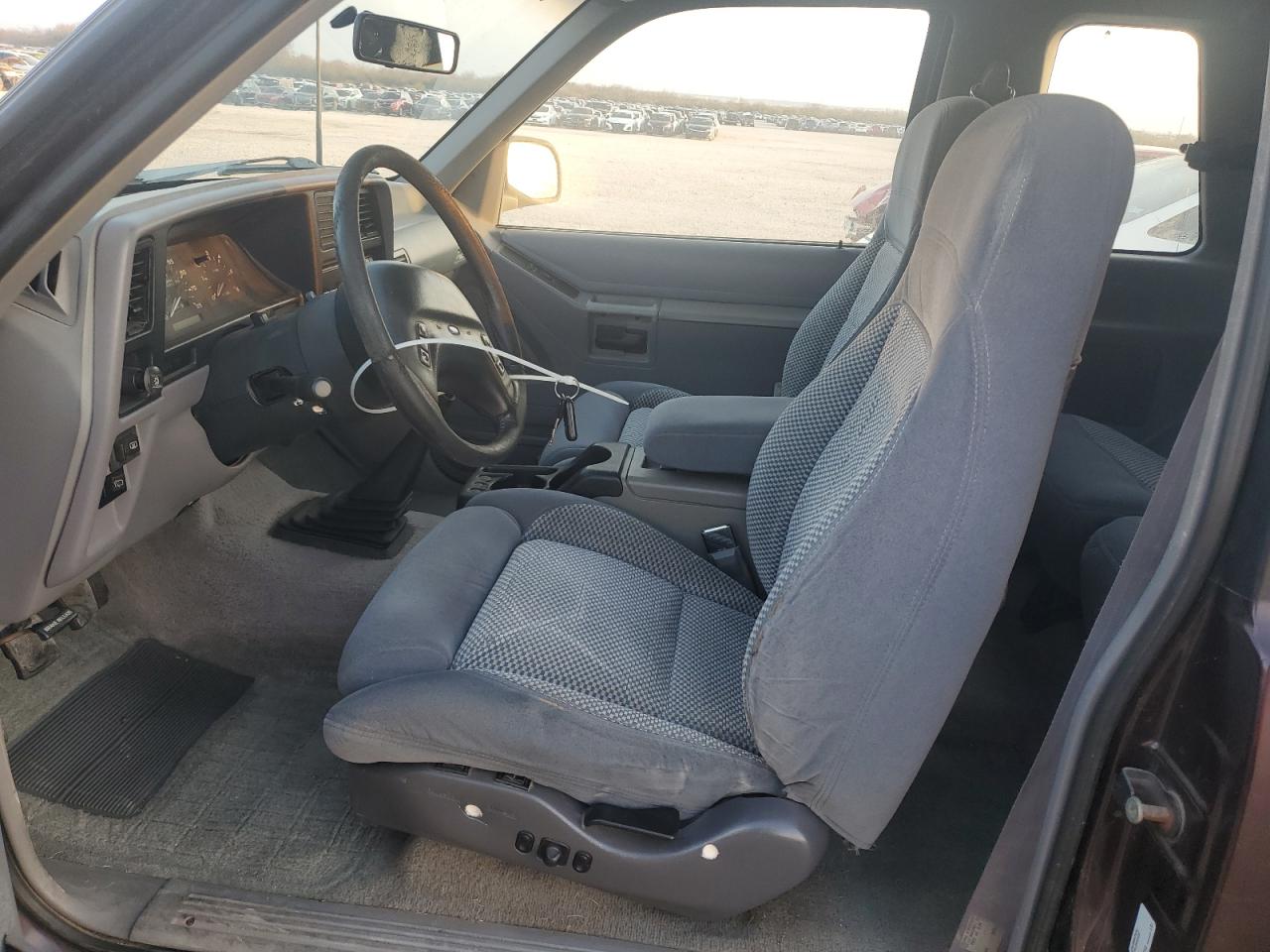1994 Ford Explorer - Image 7