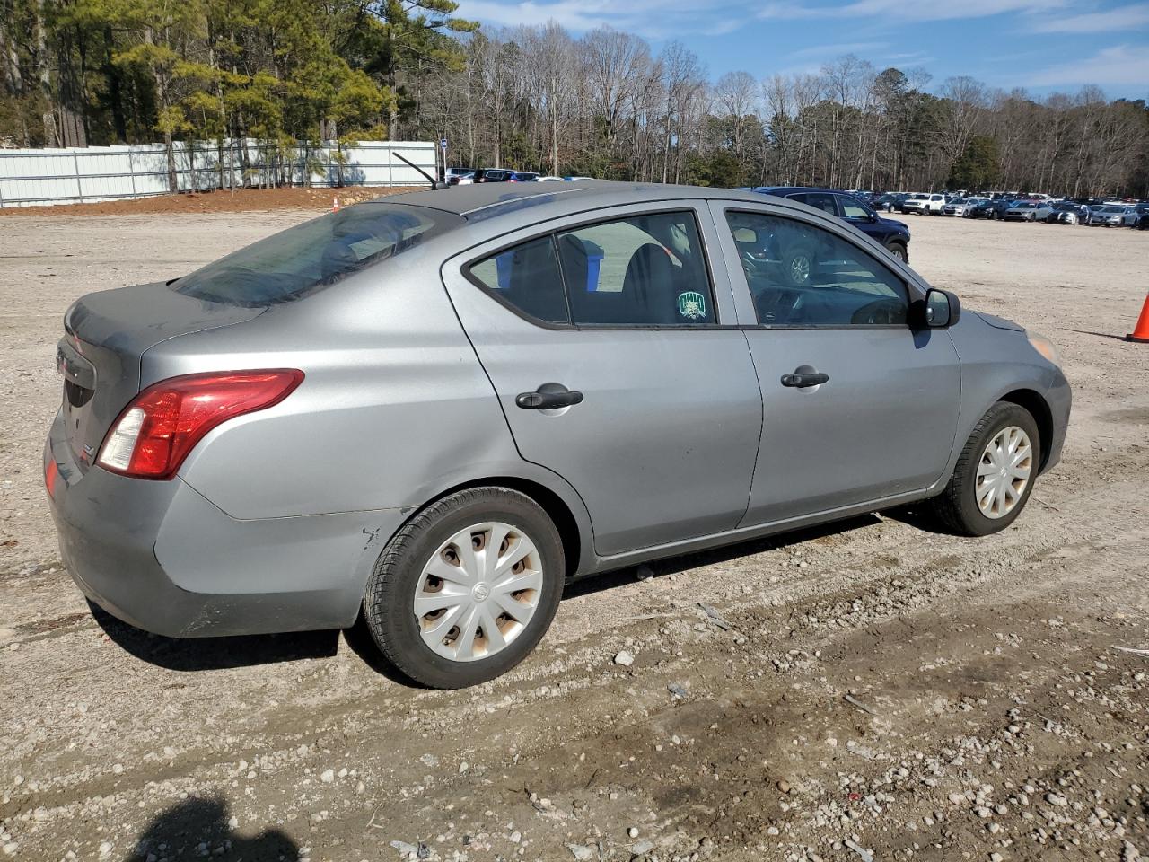 2014 Nissan Versa - Image 3