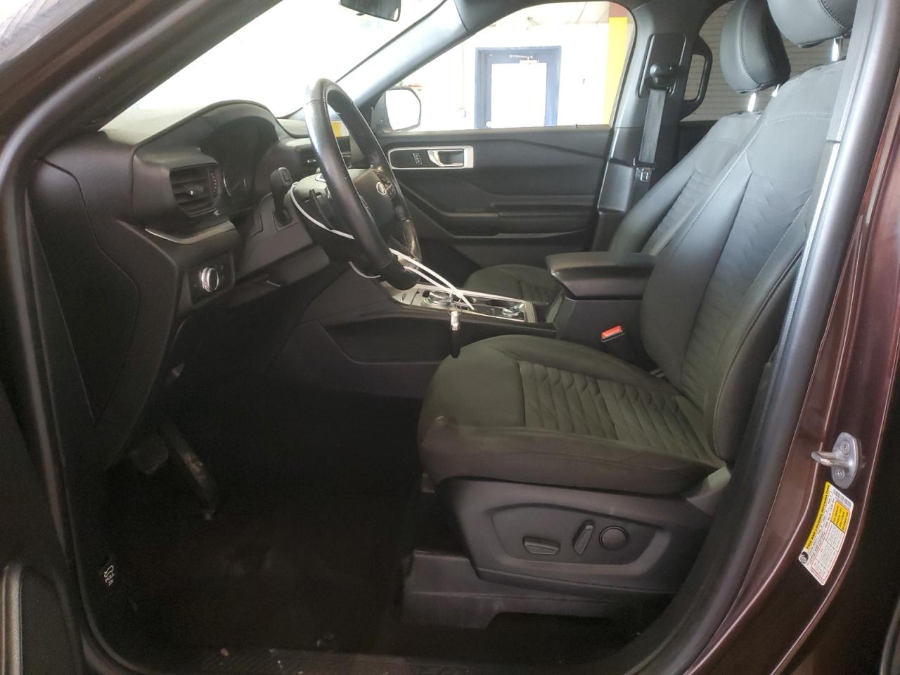 2020 Ford Explorer - Image 7