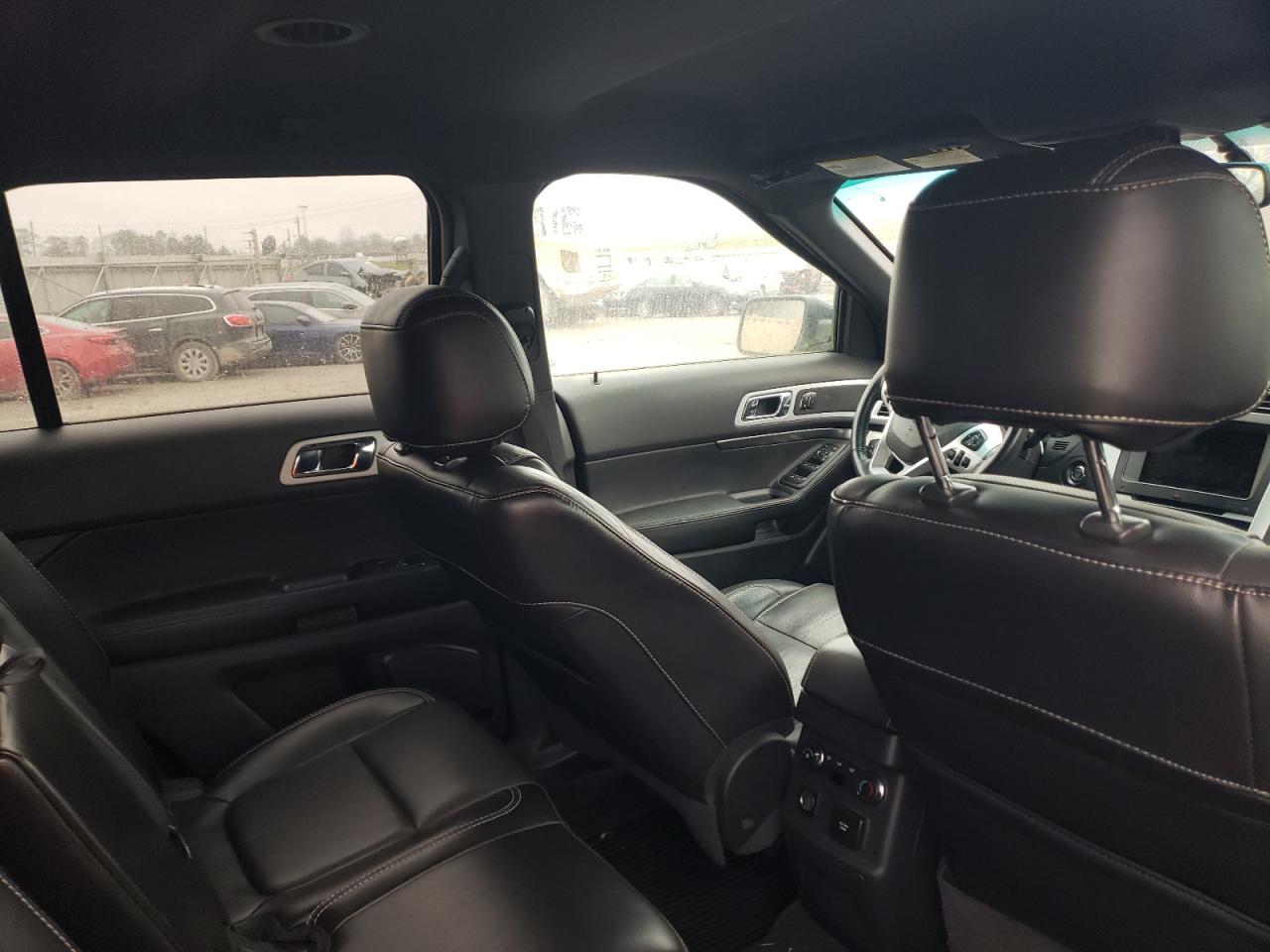 2013 Ford Explorer - Image 10