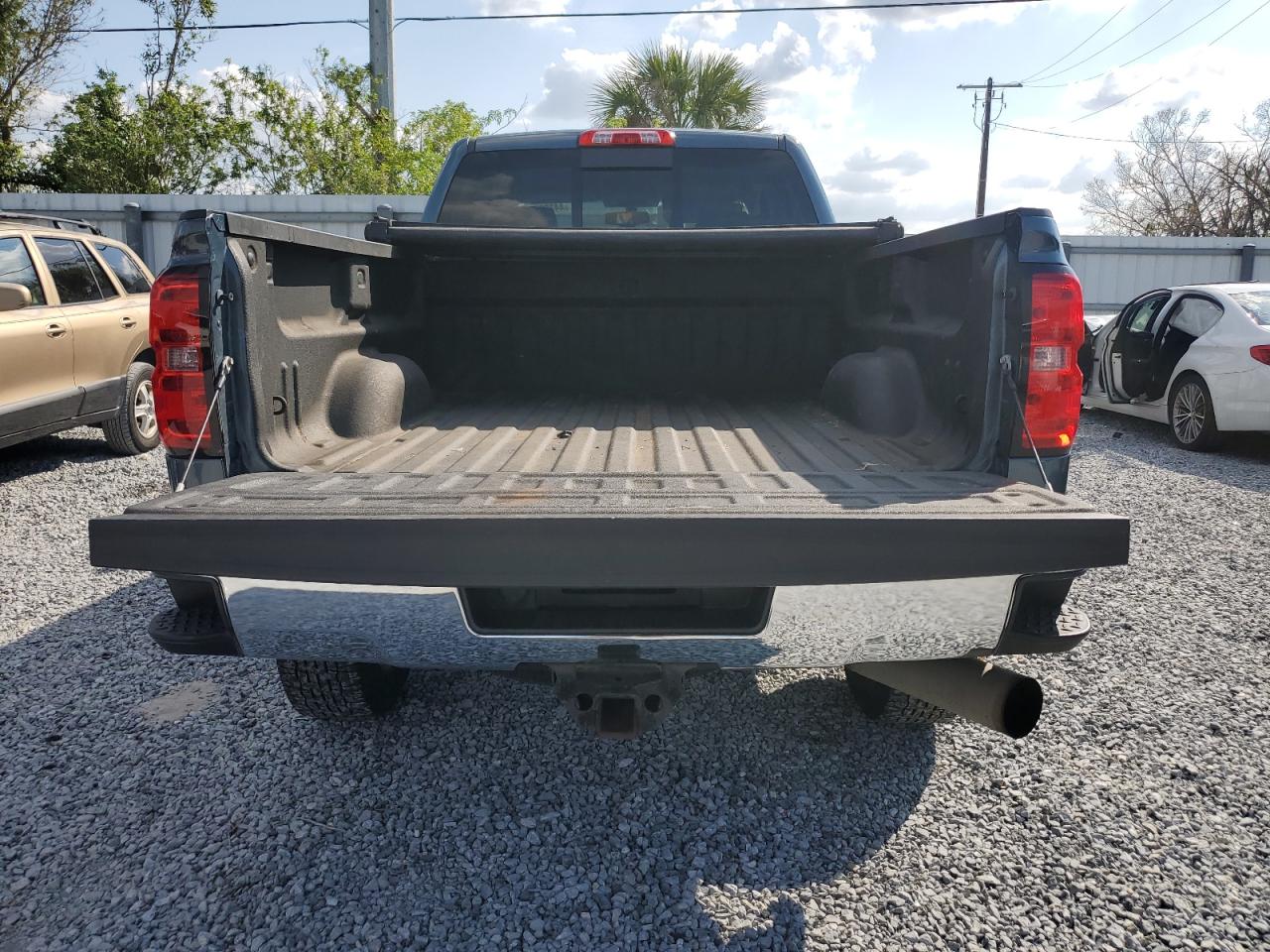2015 Chevrolet Silverado - Image 6