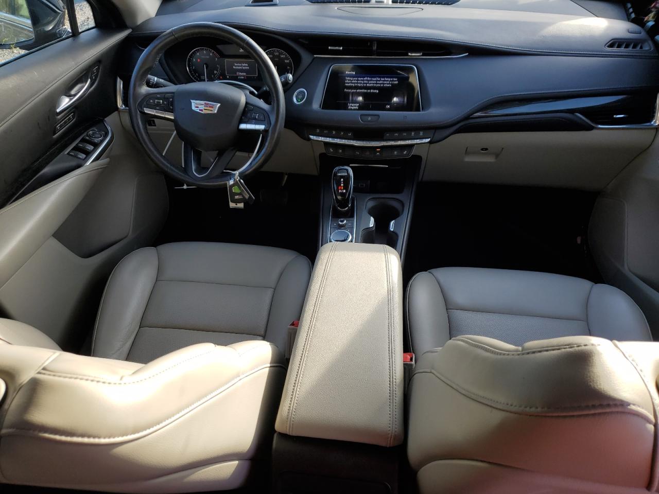 2021 Cadillac XT4 - Image 8