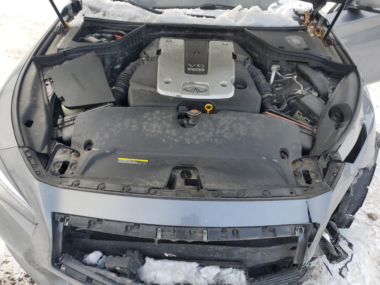 2015 Infiniti Q50 - Image 12
