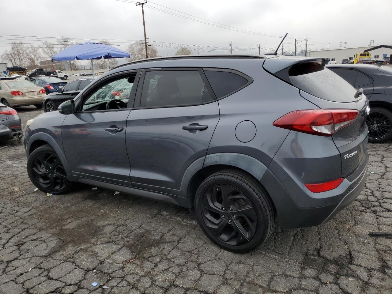 2016 Hyundai Tucson - Image 2