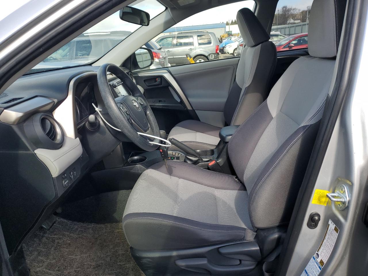 2013 Toyota RAV 4 - Image 7