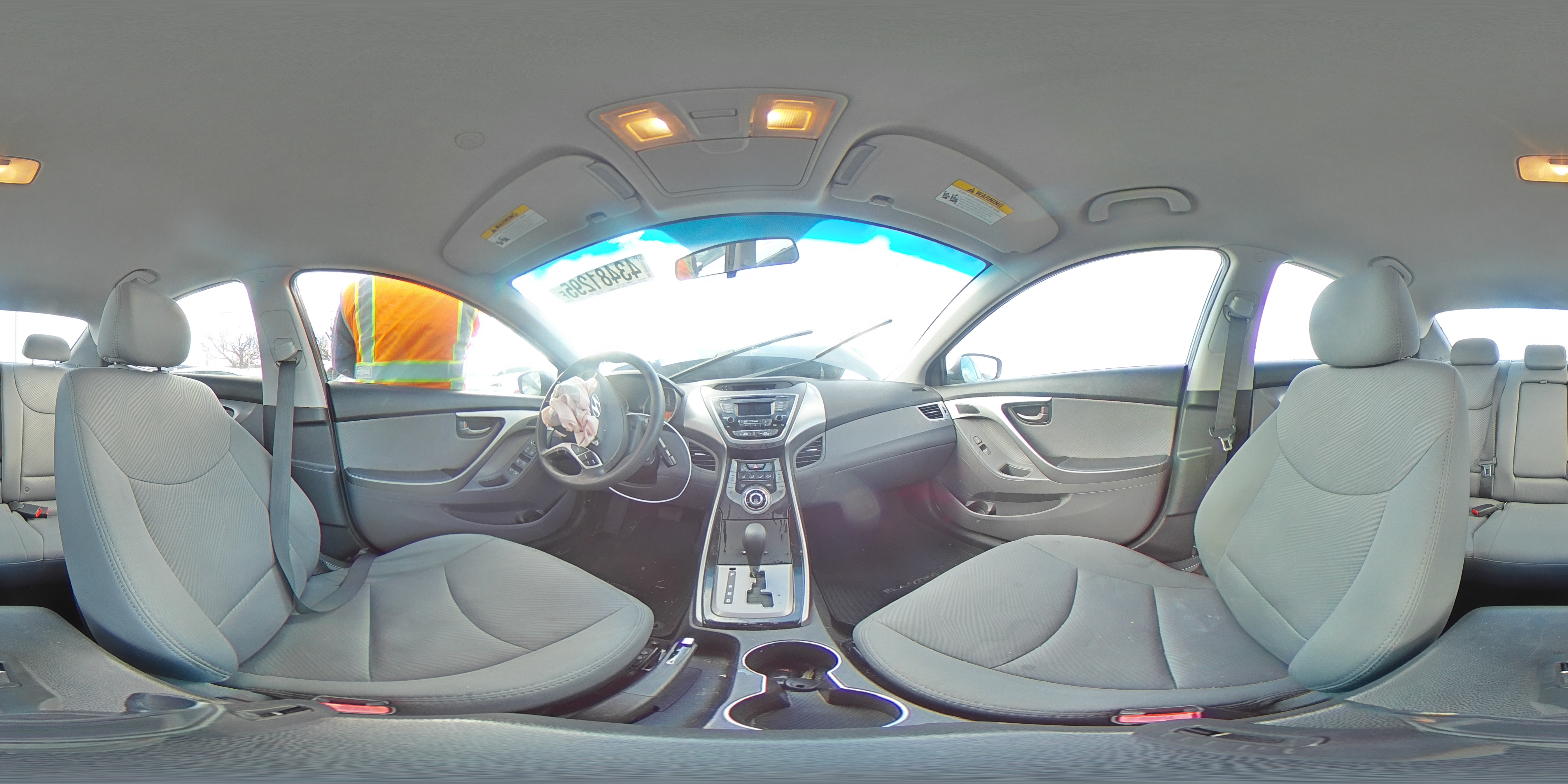 2013 Hyundai Elantra - Image 12
