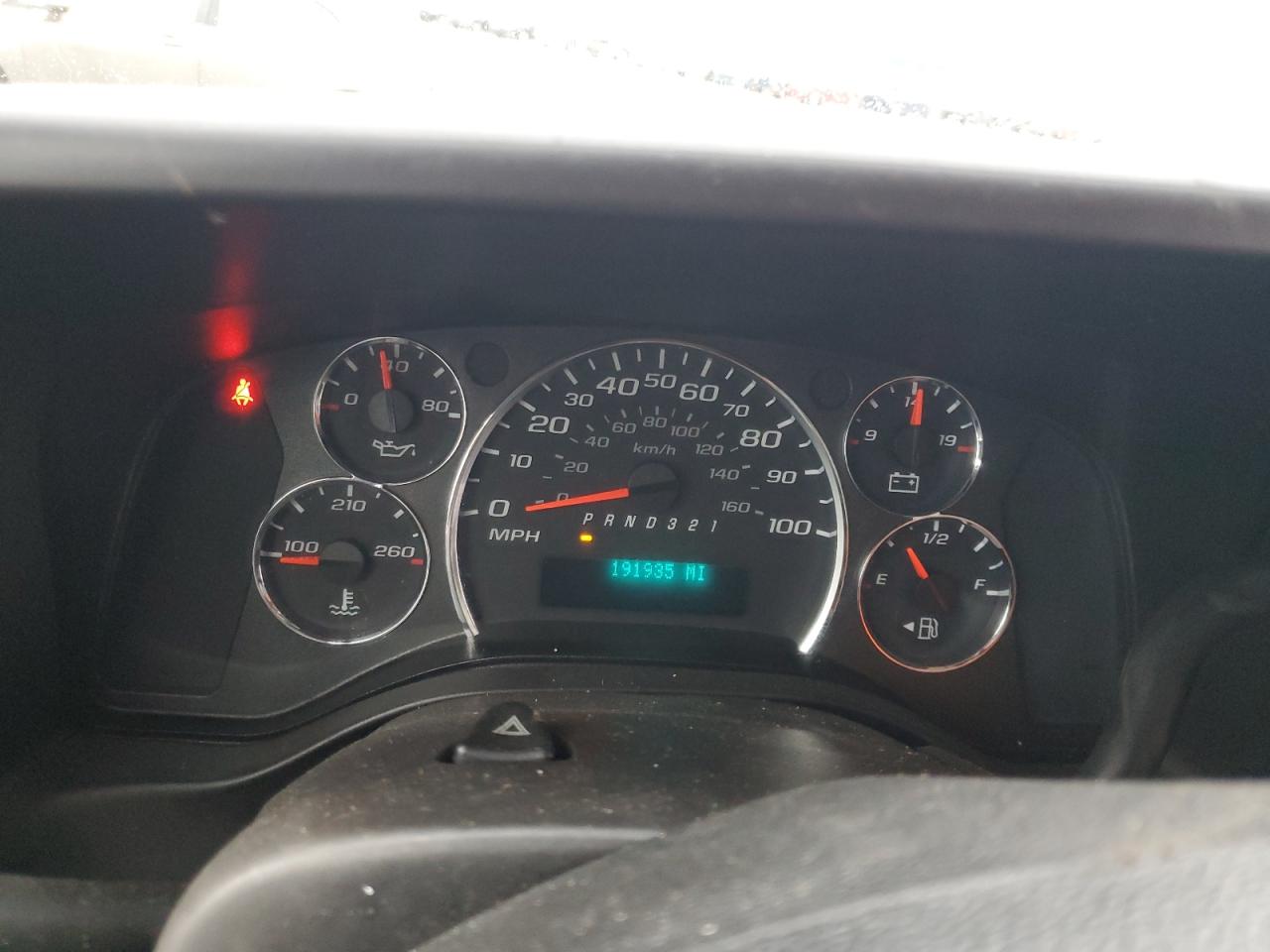 2008 Chevrolet Express - Image 9