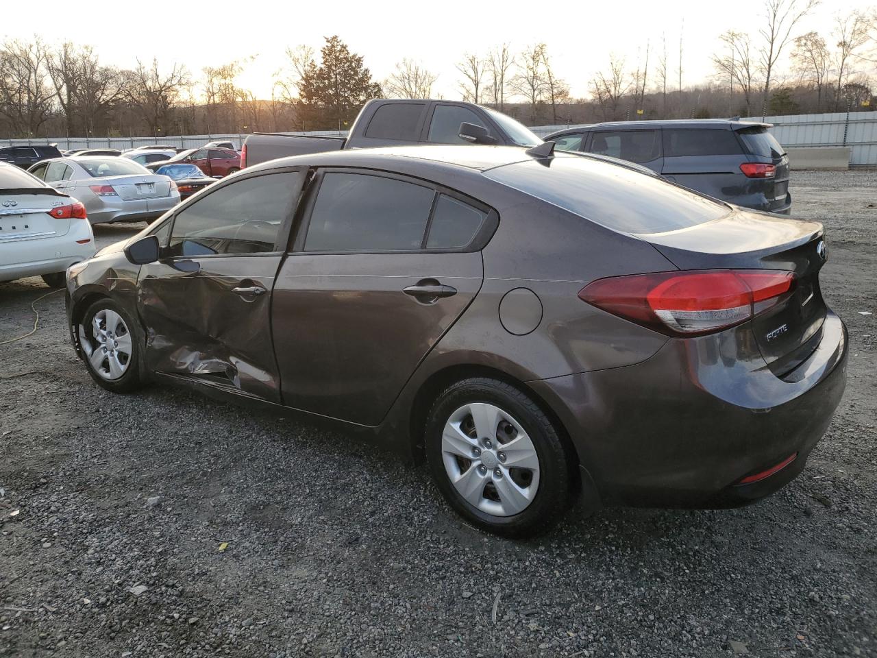 2017 Kia Forte - Image 2