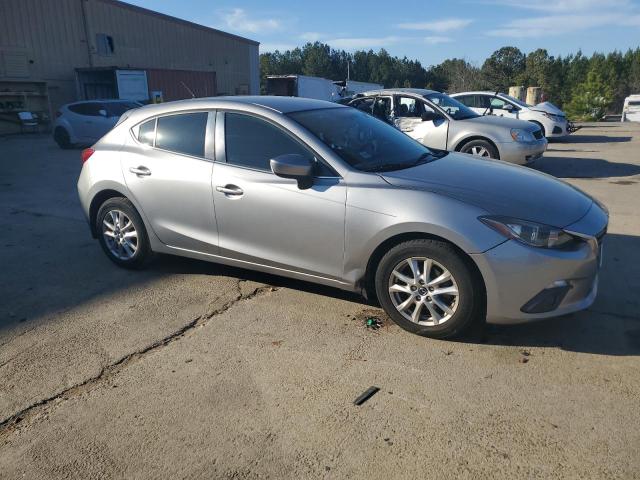  MAZDA 3 2015 Srebrny