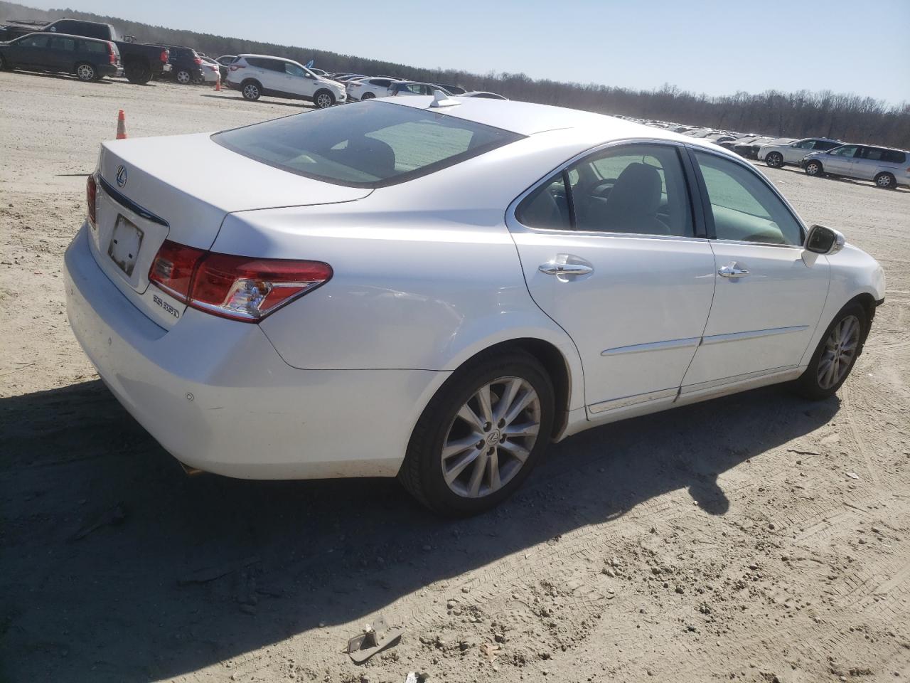 2012 Lexus ES - Image 3
