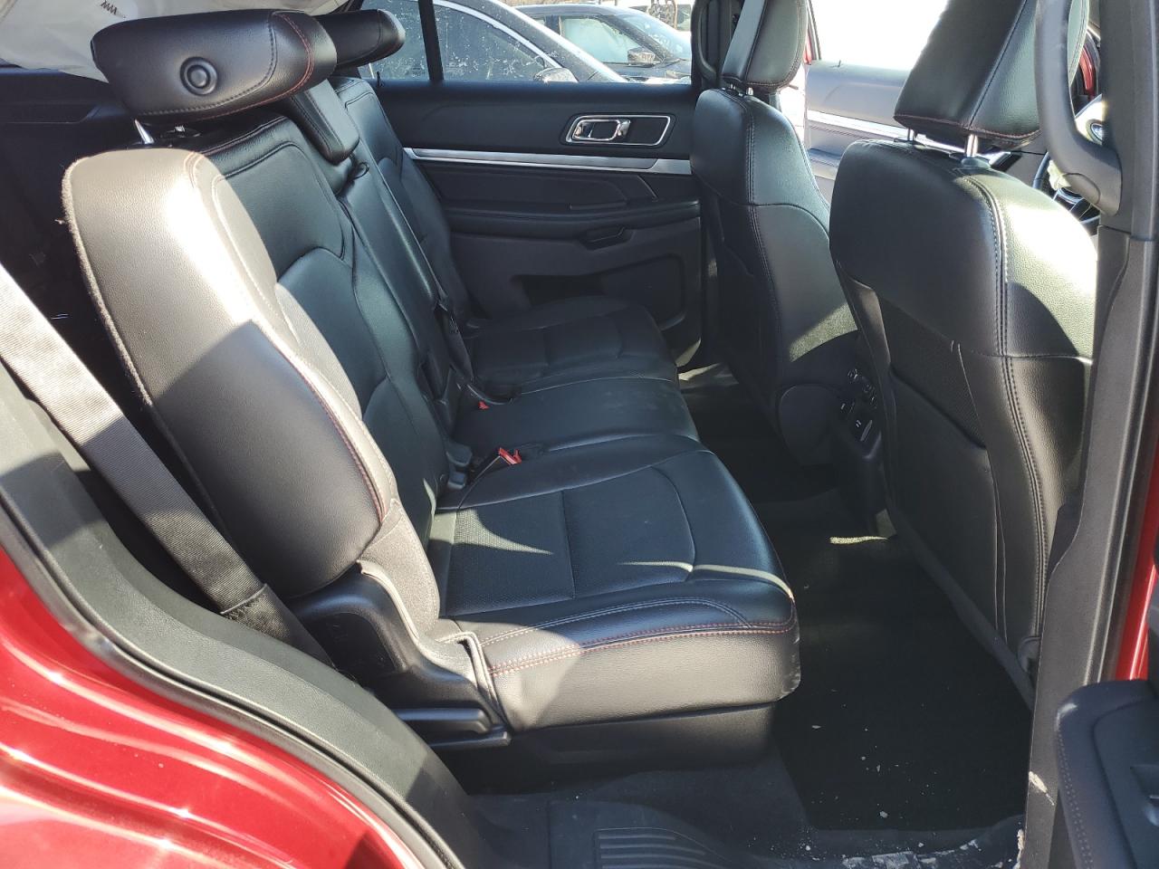 2018 Ford Explorer - Image 10