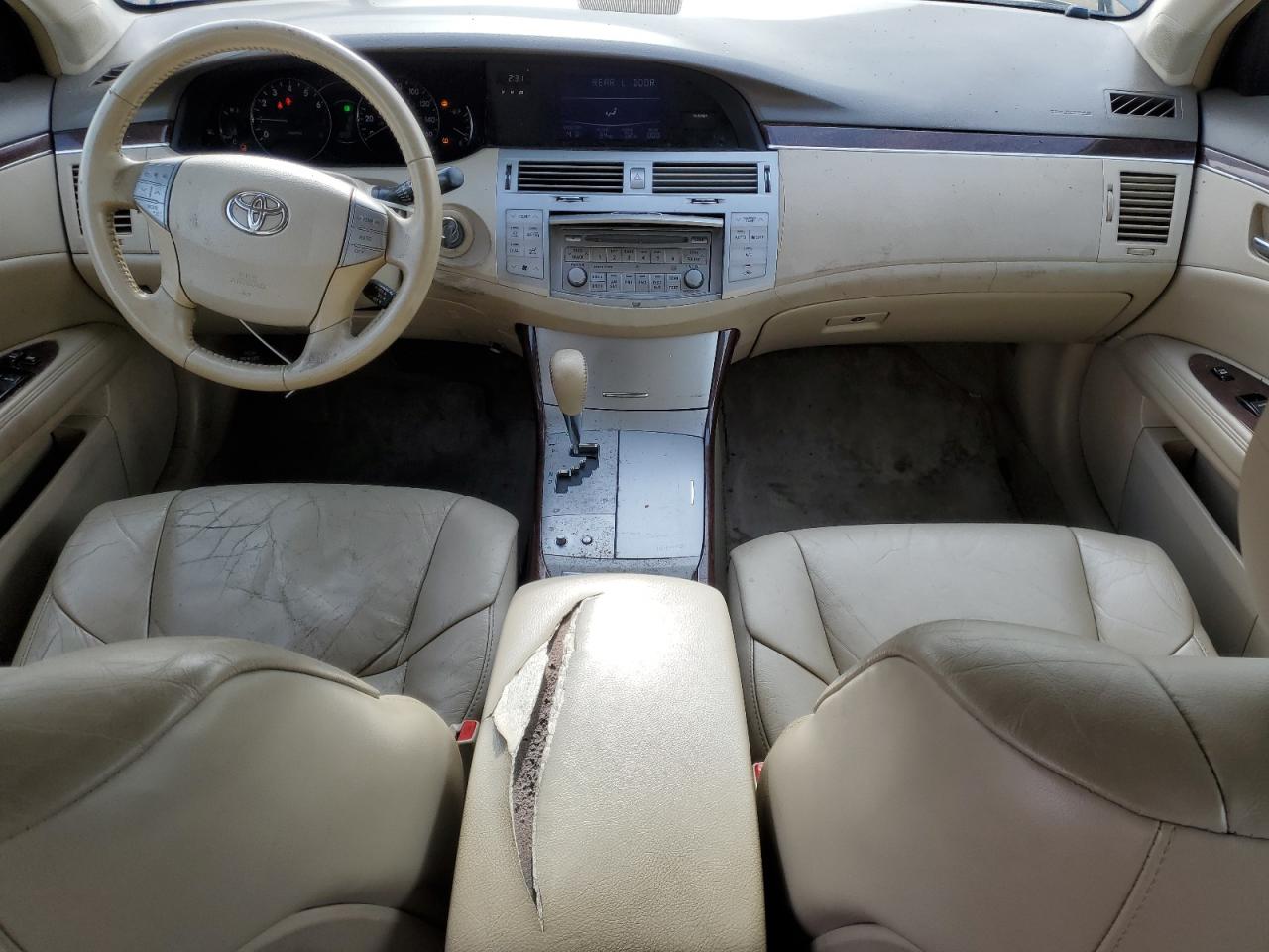 2008 Toyota Avalon - Image 8