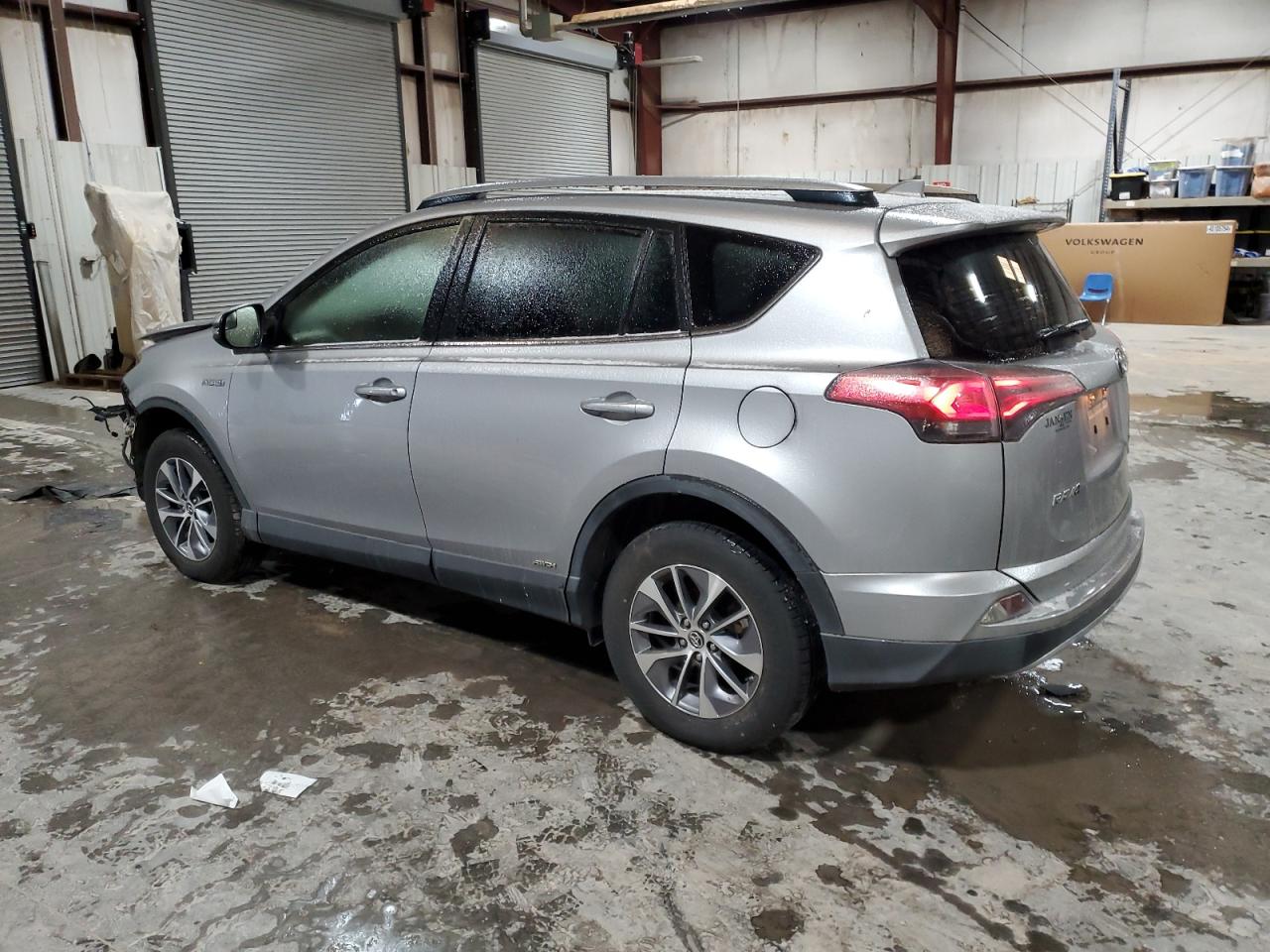 2017 Toyota RAV 4 - Image 2