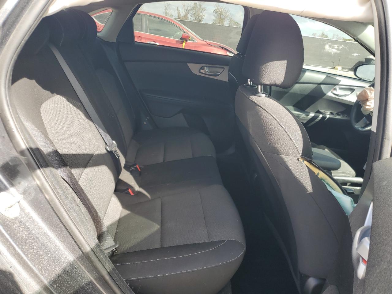 2023 Kia Forte - Image 10