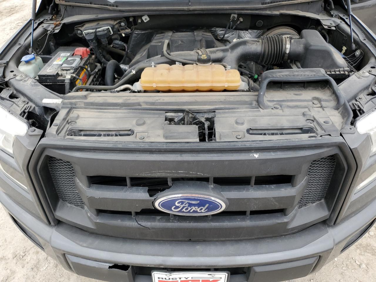 2015 Ford F-150 - Image 13
