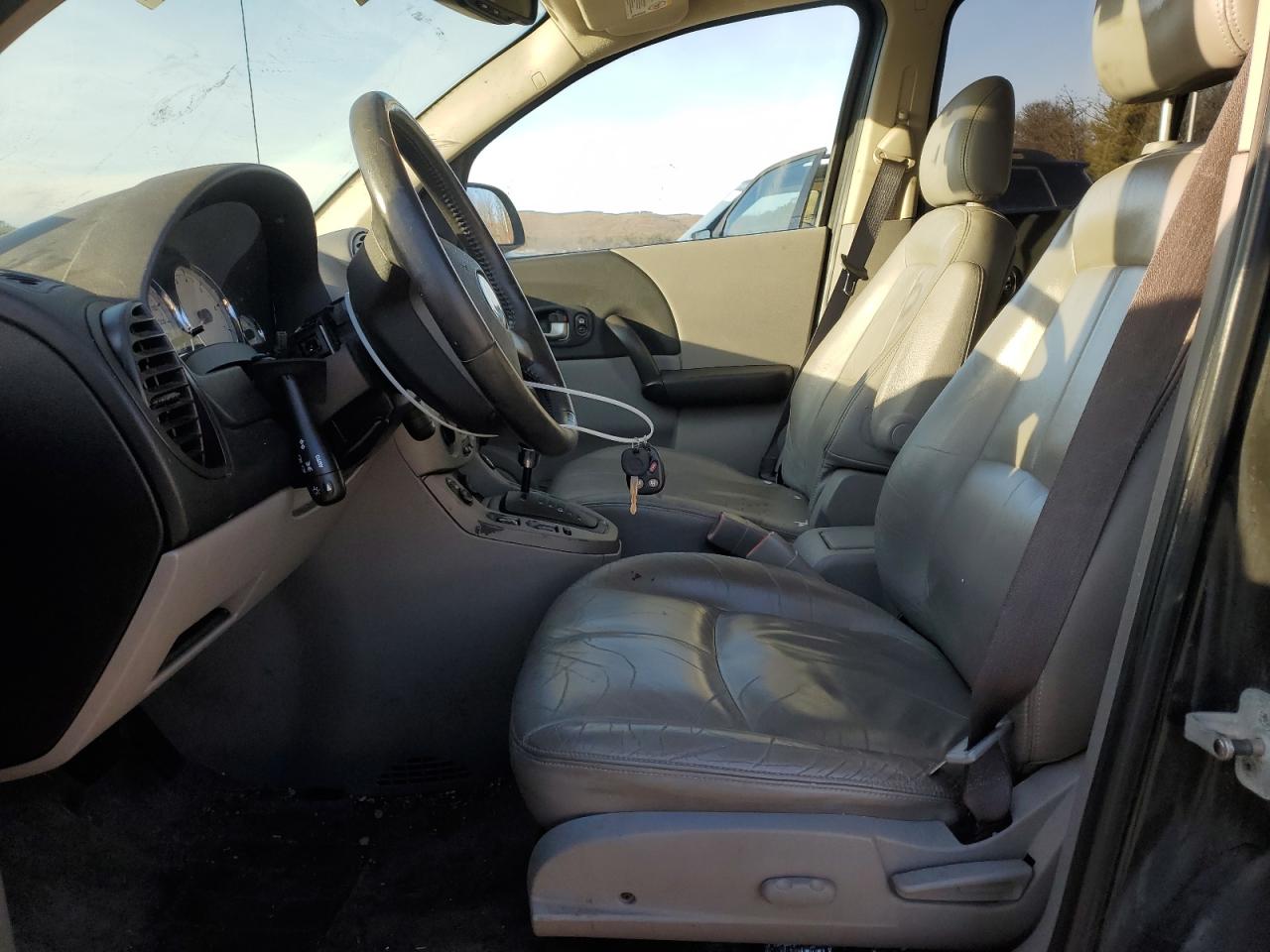2004 Saturn VUE - Image 7