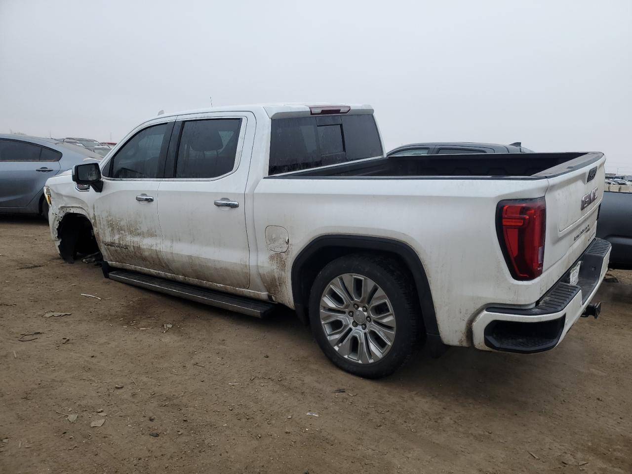 2021 GMC Sierra - Image 2