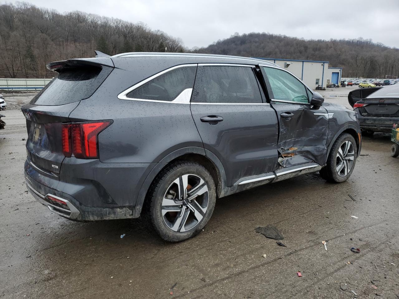 2023 Kia Sorento - Image 3