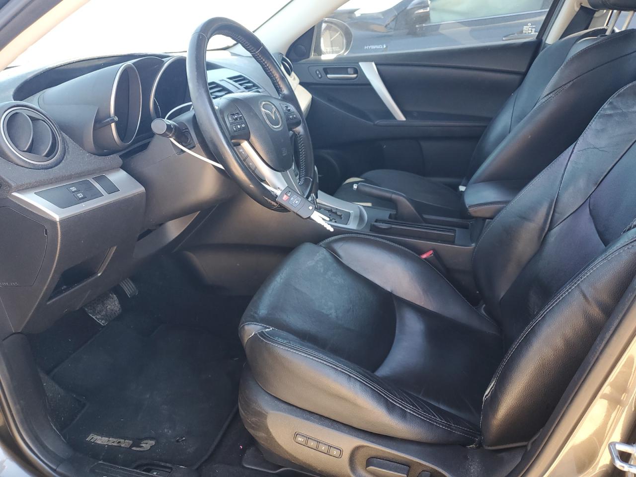 2010 Mazda 3 - Image 7