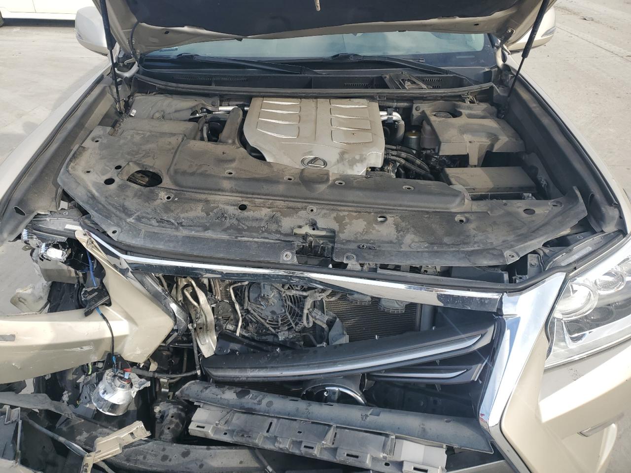 2016 Lexus GX - Image 12