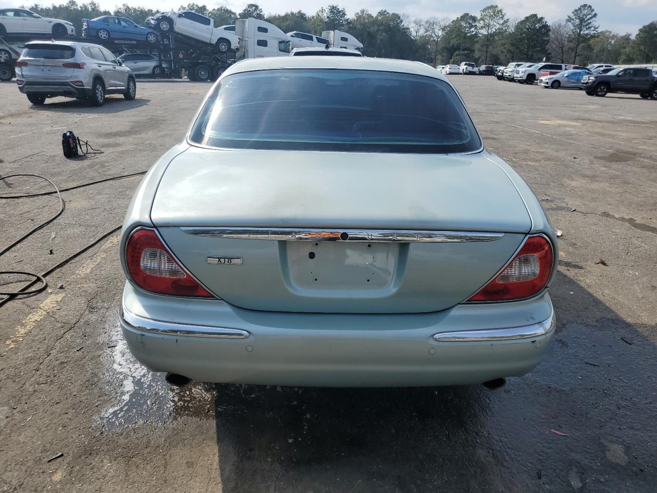 2004 Jaguar XJ - Image 6