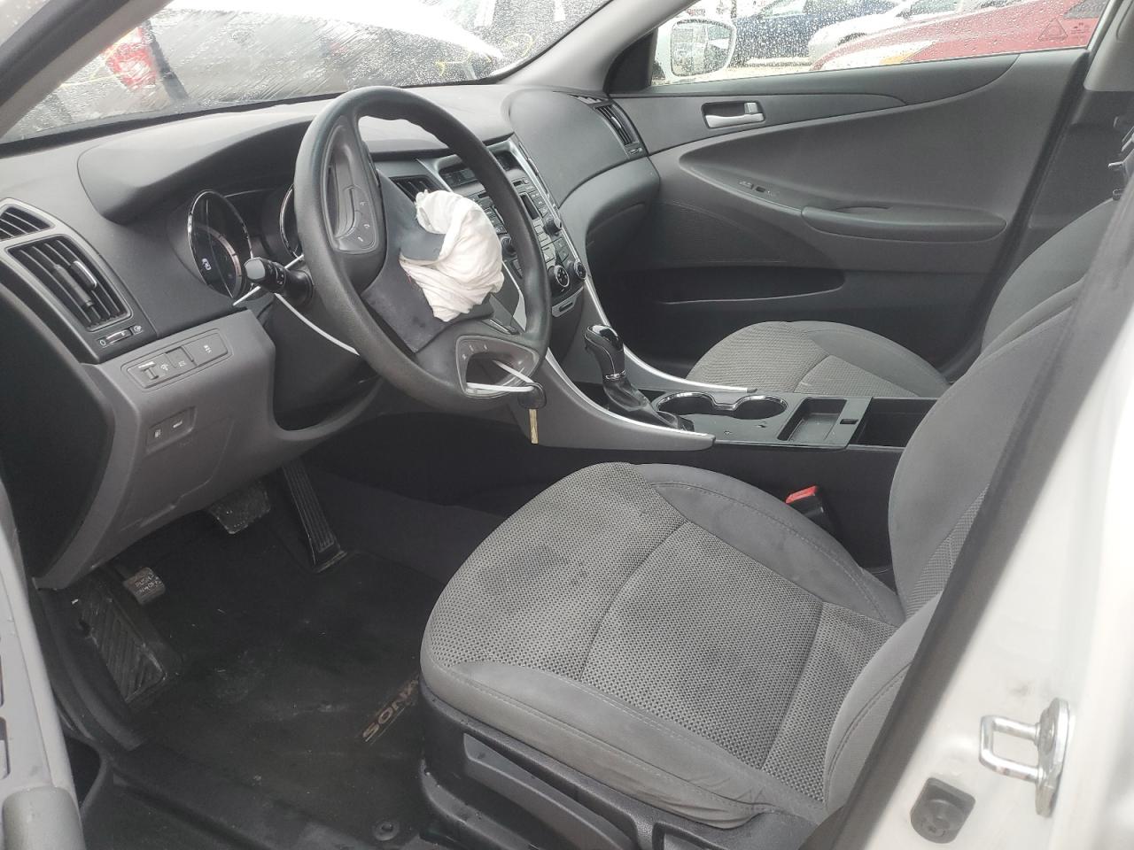 2014 Hyundai Sonata - Image 7