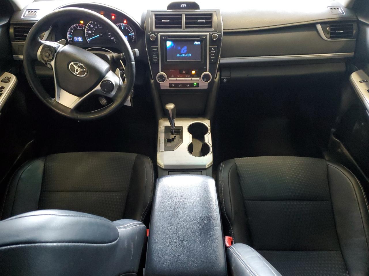 2014 Toyota Camry - Image 8