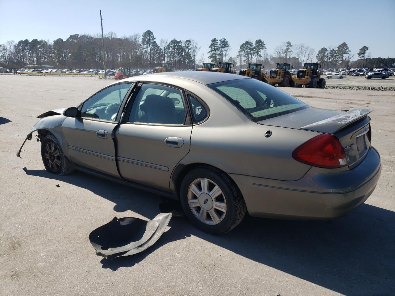 2003 Ford Taurus - Image 2