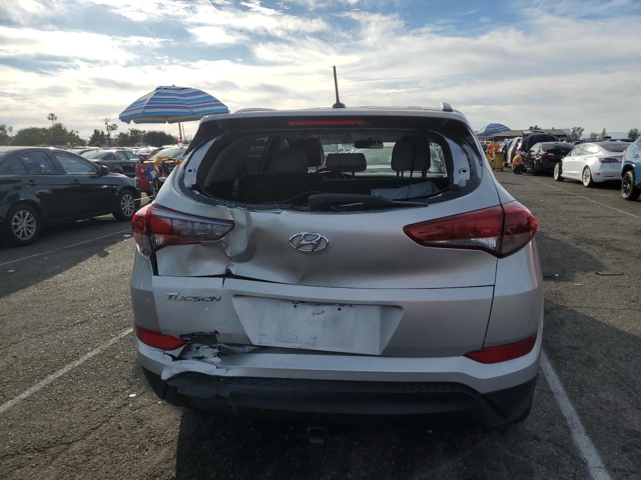 2016 Hyundai Tucson - Image 6