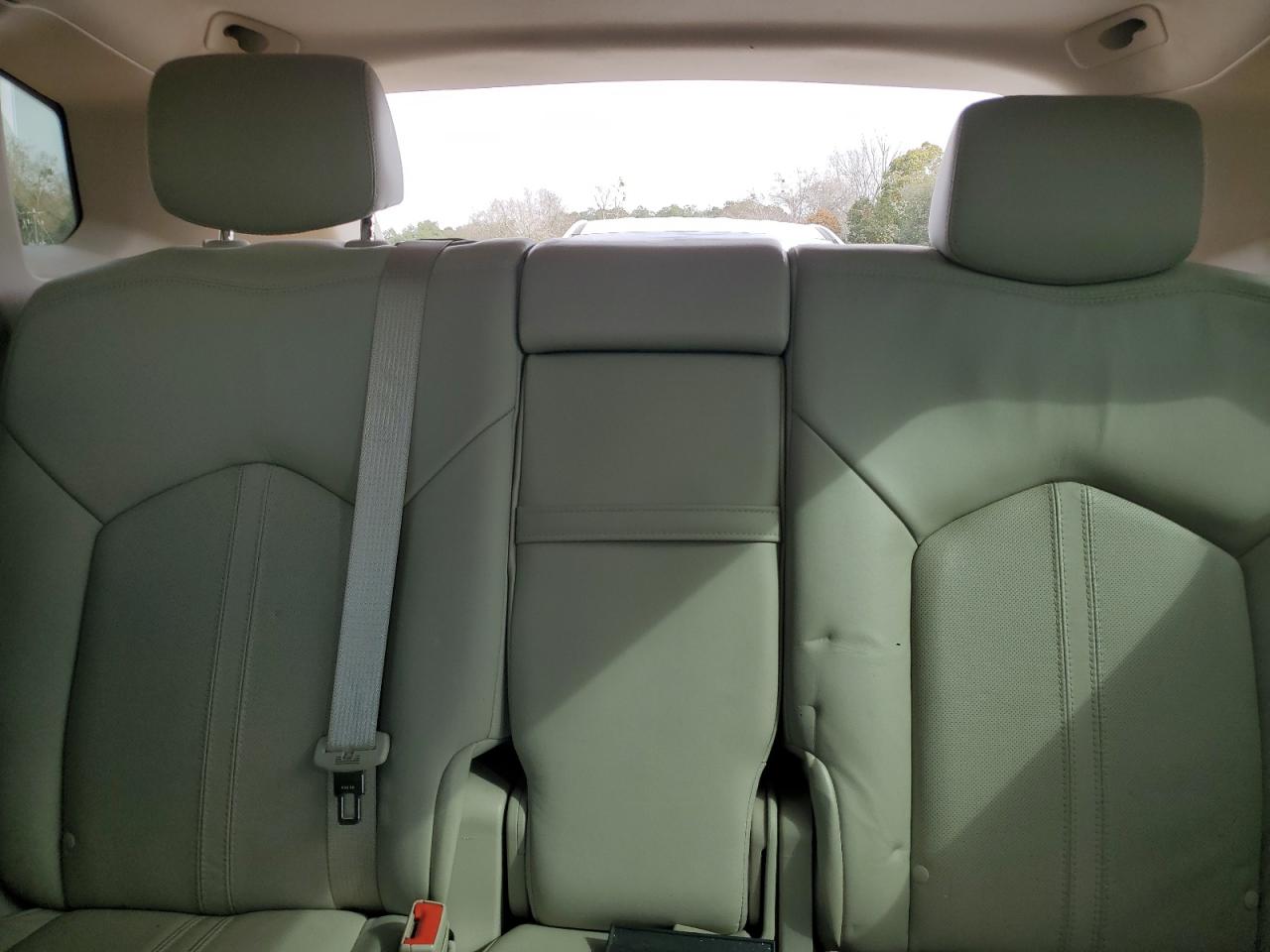 2015 Cadillac SRX - Image 10