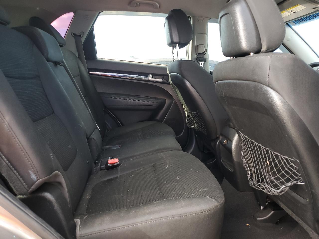 2015 Kia Sorento - Image 11