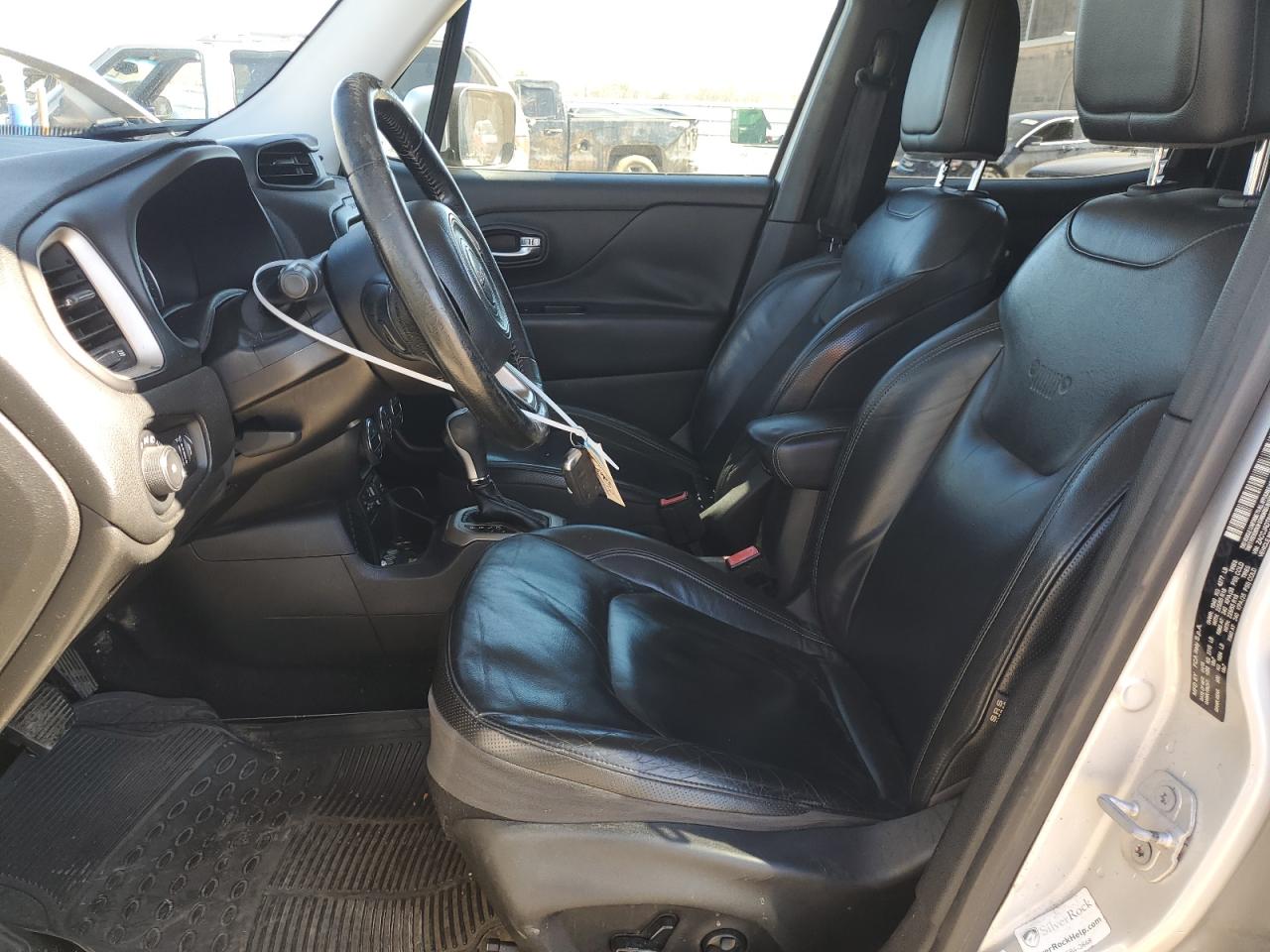2016 Jeep Renegade - Image 7