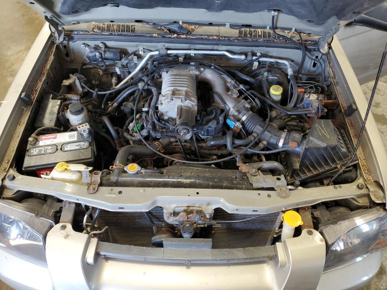 2002 Nissan Navara (Frontier) - Image 11