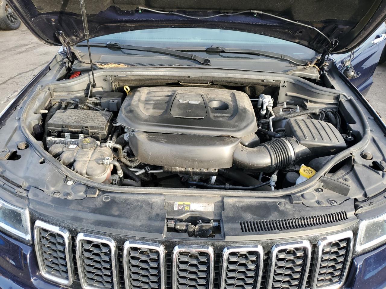 2018 Jeep Grand Cherokee - Image 12