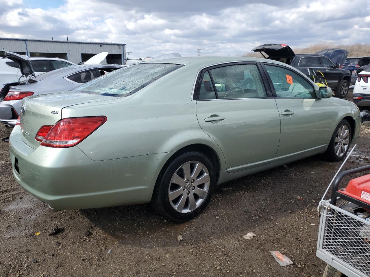 2007 Toyota Avalon - Image 3