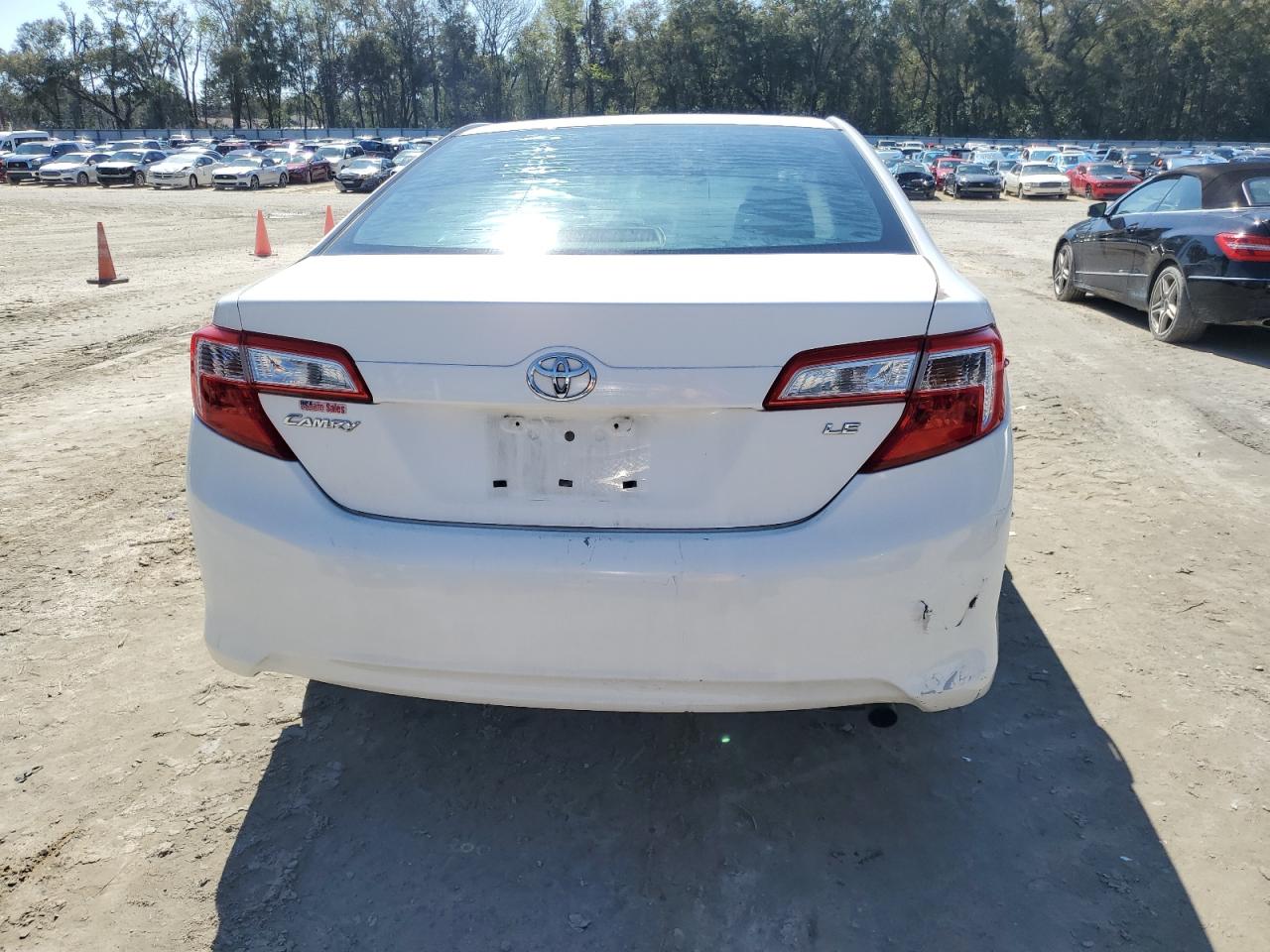 2012 Toyota Camry - Image 6