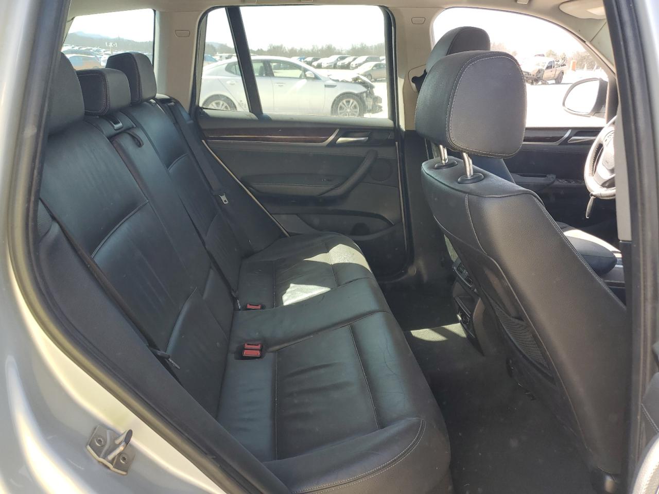 2017 BMW X3 - Image 12