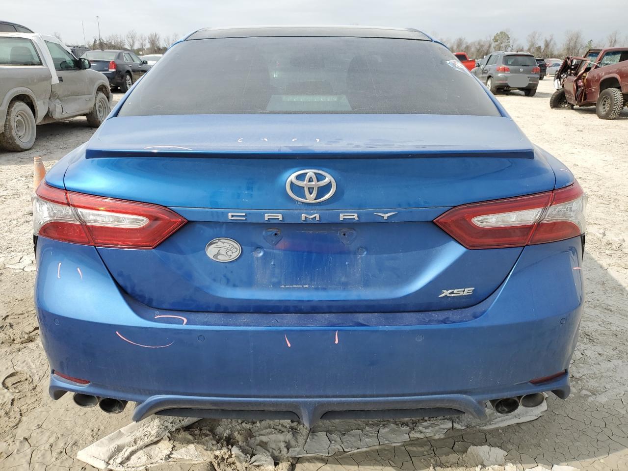 2018 Toyota Camry - Image 6