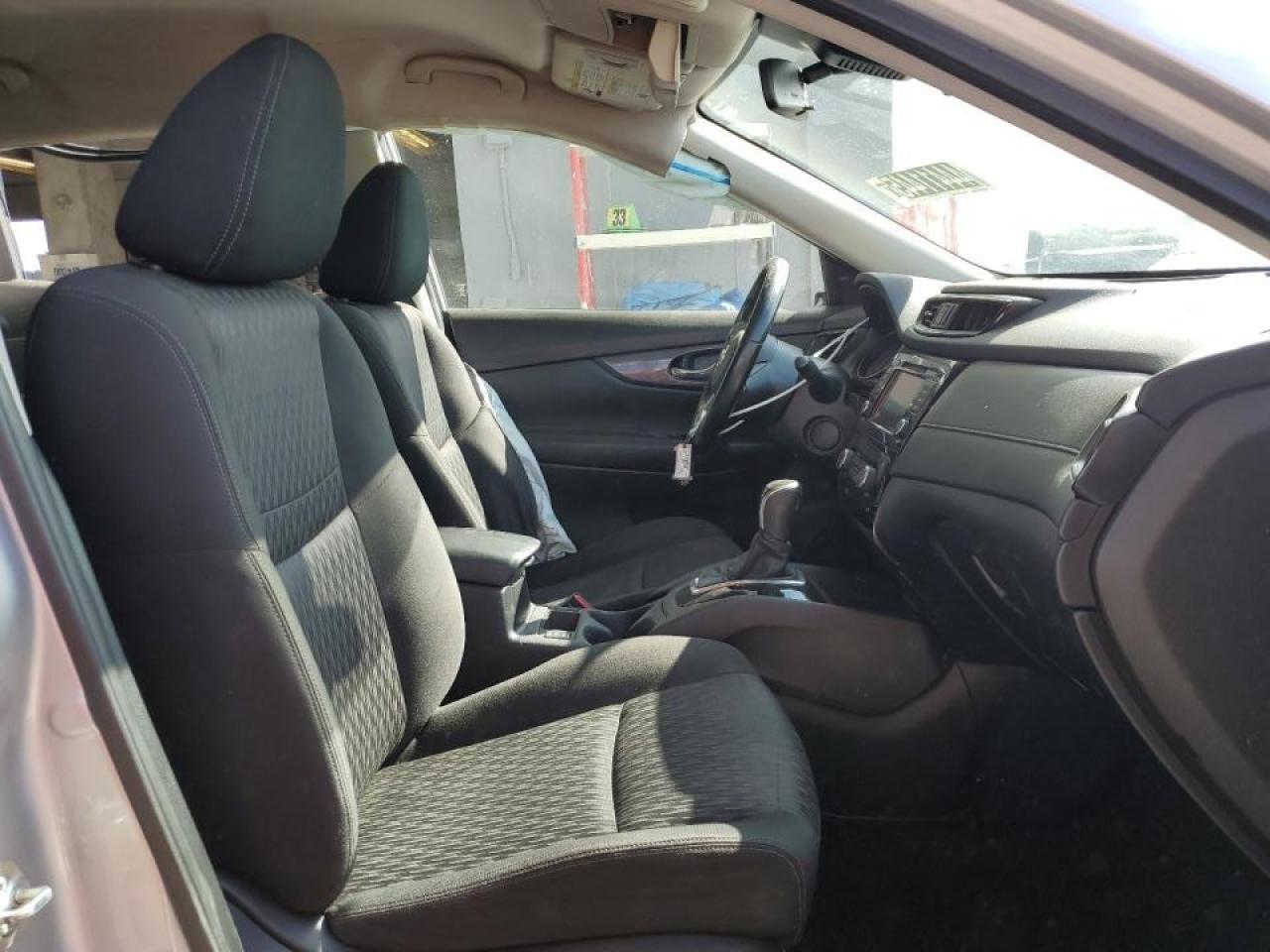 2020 Nissan Rogue - Image 7