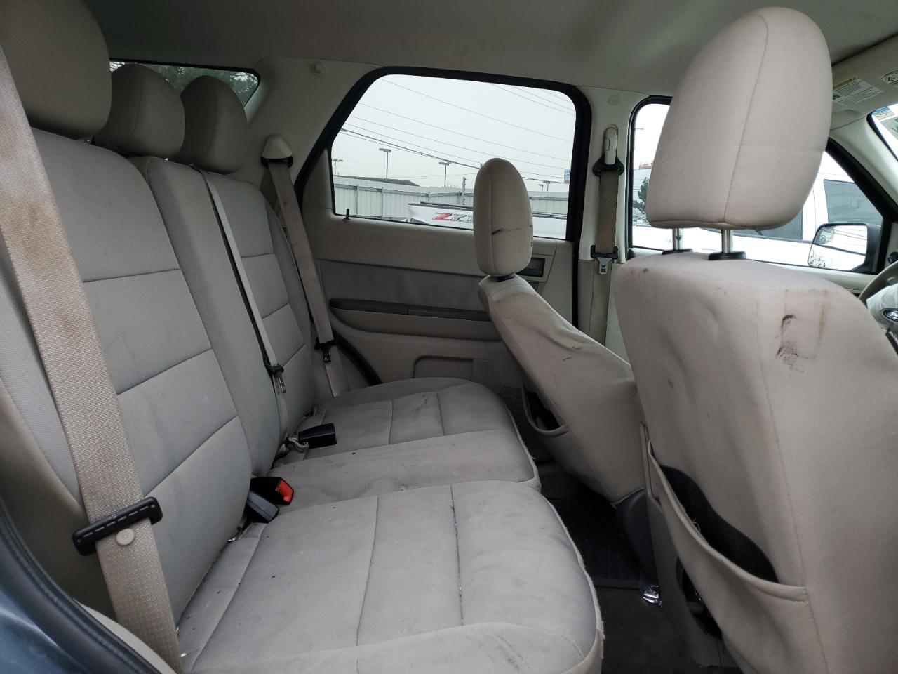 2011 Ford Escape - Image 11