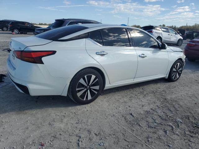  NISSAN ALTIMA 2019 Biały