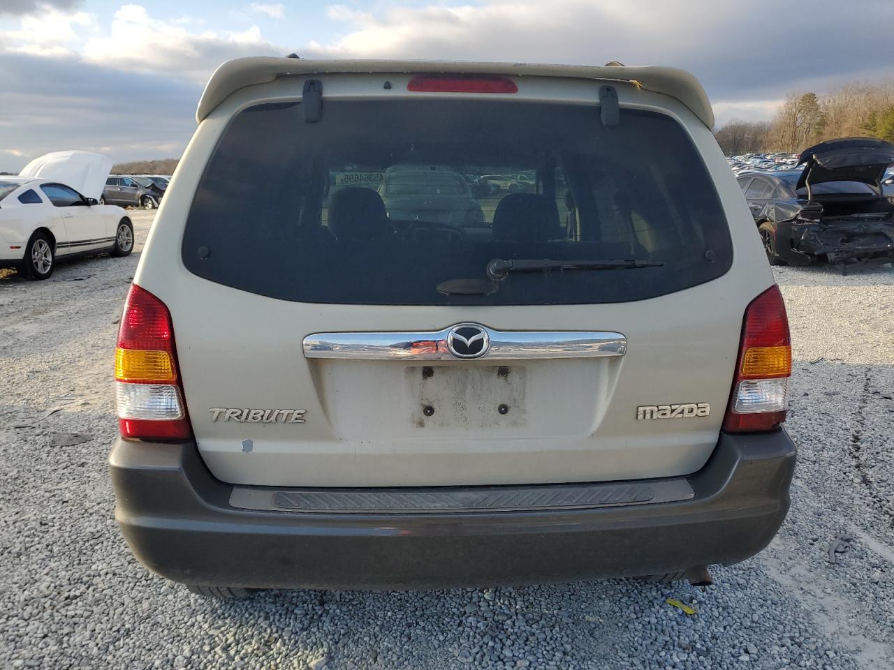 2004 Mazda Tribute - Image 6
