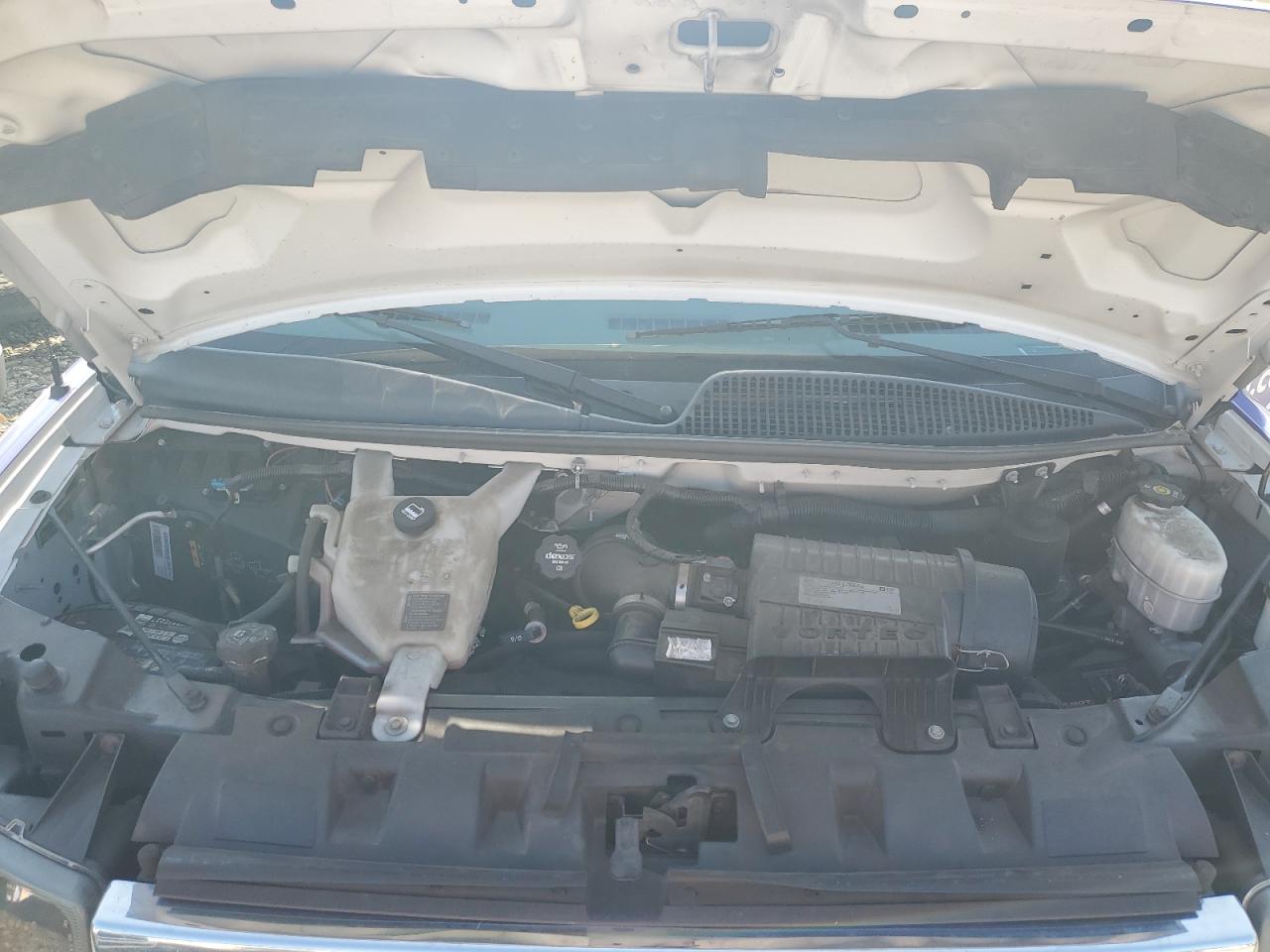 2018 GMC Savana - Image 12