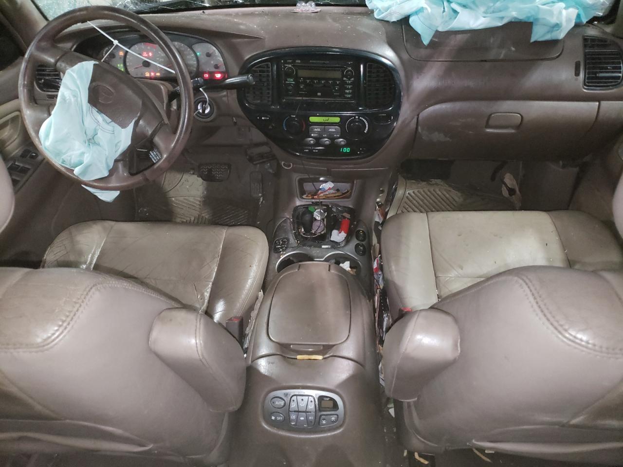 2001 Toyota Sequoia - Image 8